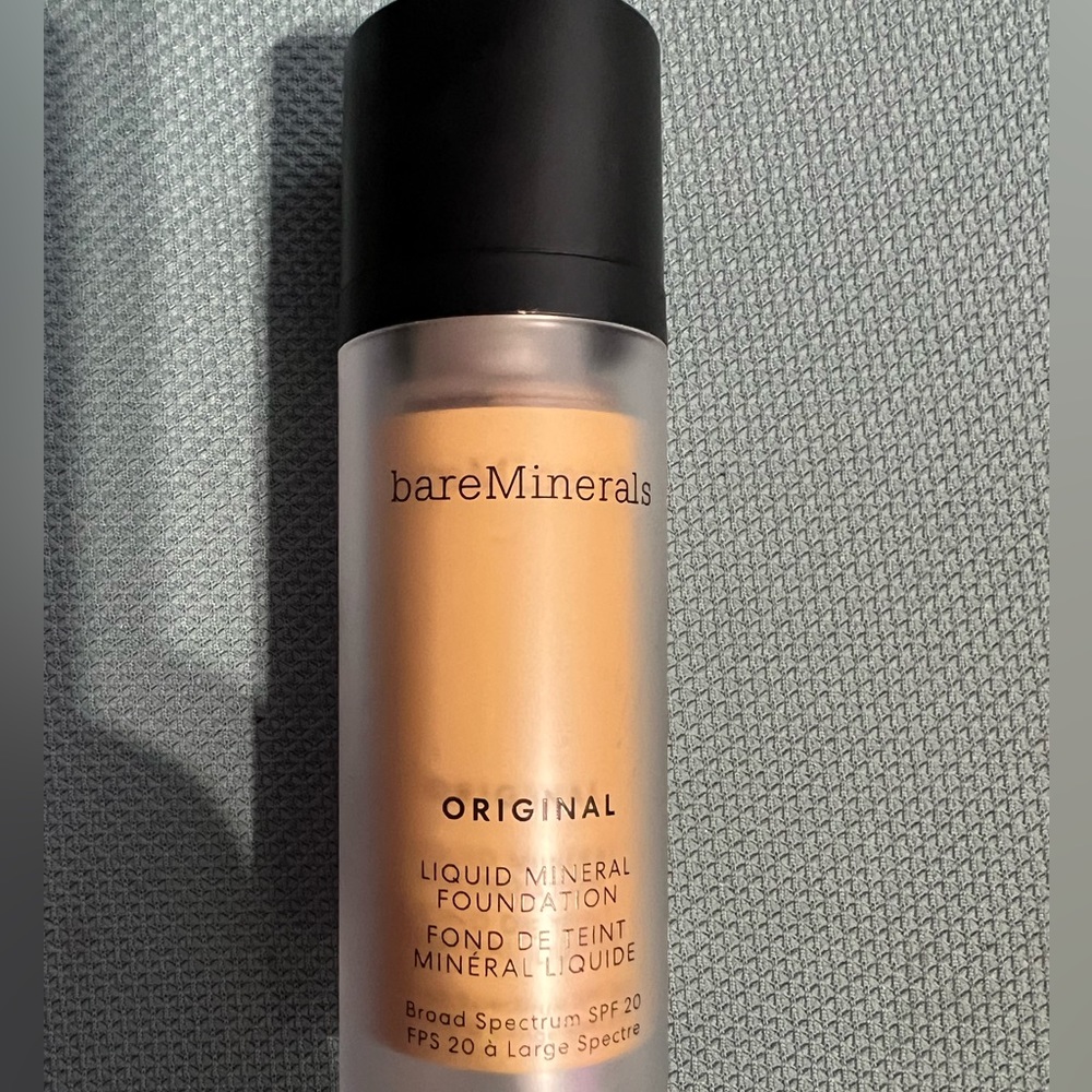 Bare minerals liquid foundation
